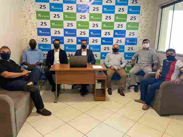 Fabrício Jurado também abre mão de candidatura e Democratas fecham com Hildon Chaves