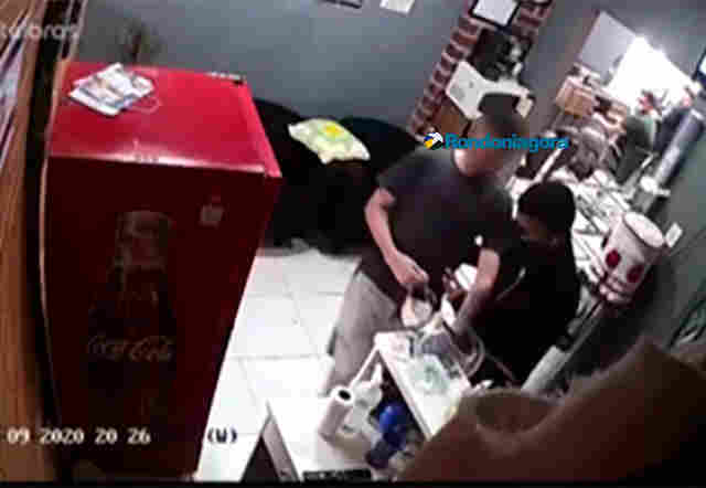 Vídeo: Antes de ser morto, criminoso invadiu e roubou barbearia na Capital