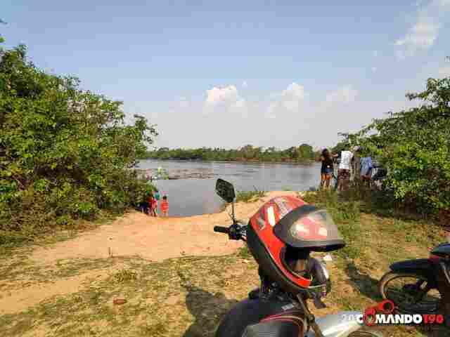Jovem morre afogado no rio Machado