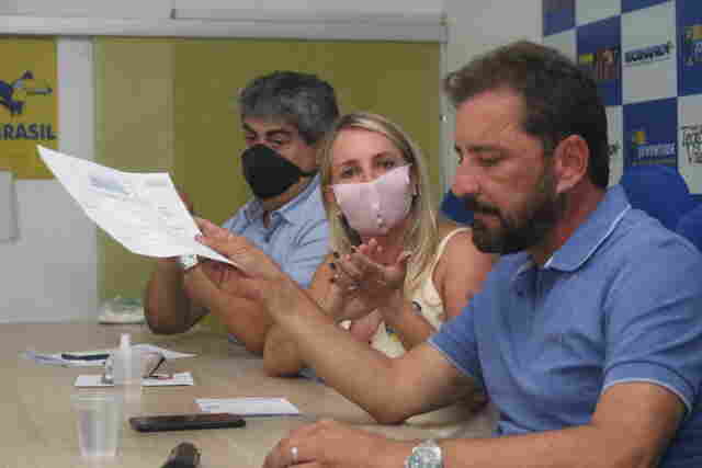 Candidato Hildon Chaves se reúne com líderes comunitários no diretório do PSDB