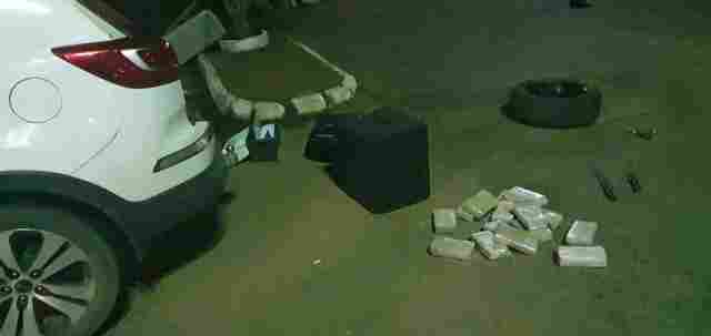 PRF apreende 35 quilos de cocaína em duas apreensões na BR-364