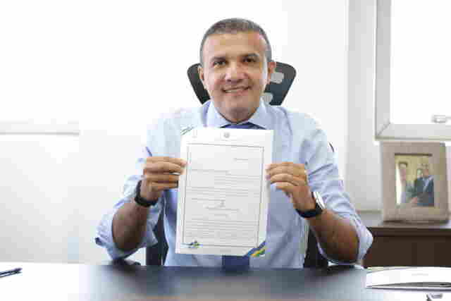 Lei de autoria do deputado Alex Silva garante assistência às mulheres vítimas de violência doméstica durante a pandemia