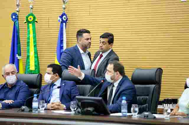 Vídeo: Breno Mendes tenta usar CPI pra fazer campanha, afirma presidente, indignado com “palhaçada”