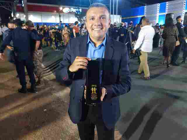 Deputado Alex Silva recebe homenagem do Batalhão Belmont