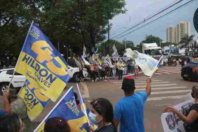 Pit stops nas ruas de Porto Velho demonstram popularidade do prefeito Hildon Chaves