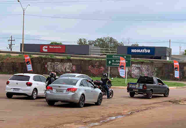 Justiça confirma que Breno Mendes não cumpre ordens para retirada de propaganda e estipula multa de R$ 50 mil por dia