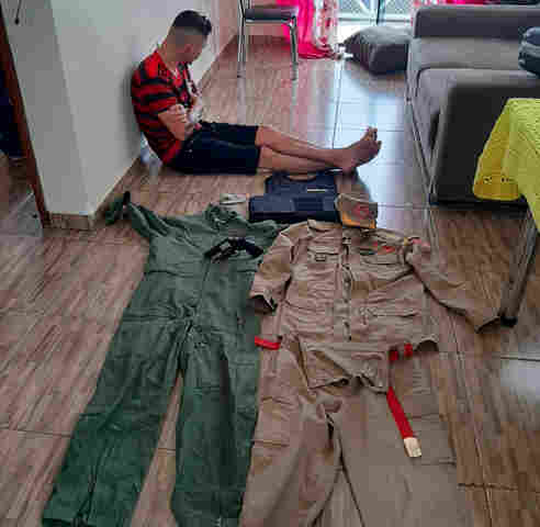 Policiais civis prendem foragido com roupa de militares e colete