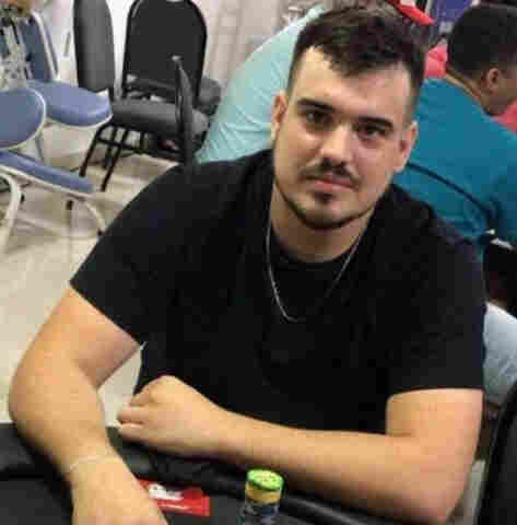 Família pede ajuda para localizar jovem que está desaparecido