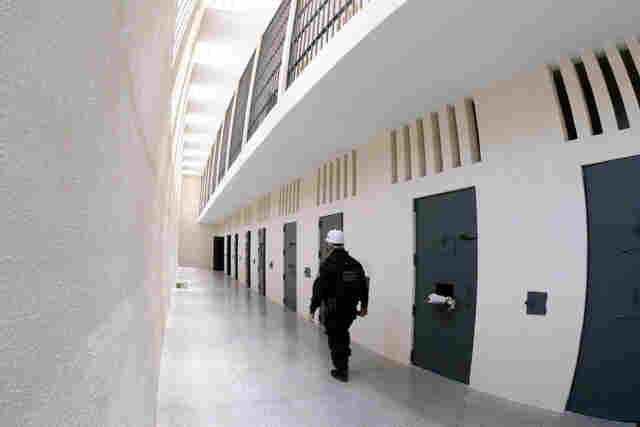 Autorizadas visitas presenciais em presídios federais