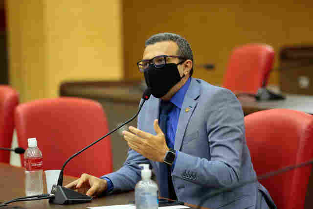 Deputado Alex Silva leva encascalhamento para a linha B-40 em Itapuã d'Oeste