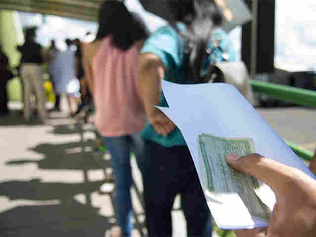 Veja o que levar e o que não levar neste domingo na hora de votar