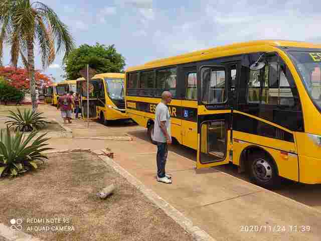 Emenda de Lúcio Mosquini garante 5 ônibus escolares para Nova Mamoré