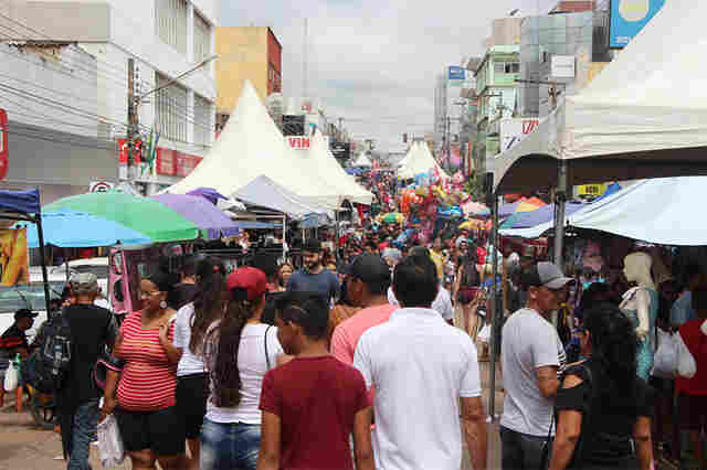 Compras natalinas: Pandemia faz CDL cancelar “Domingão da 7” de 2.020