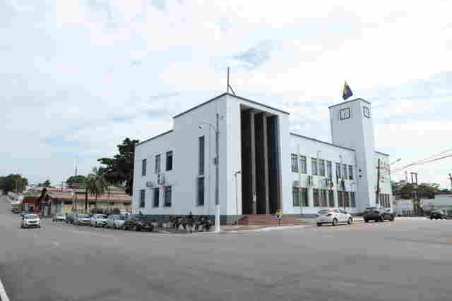 Prefeitura paga salário de dezembro junto com 13° no dia 22