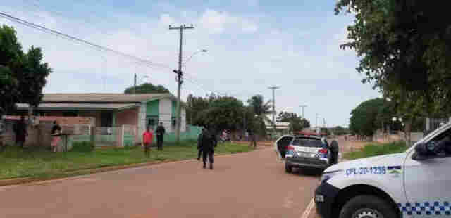 Homem é encontrado morto com 8 tiros em casa