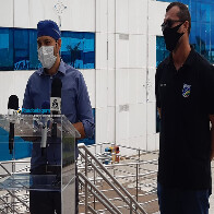 Internados com Coronavírus, governador e primeira-dama precisaram usar máscaras de ventilação