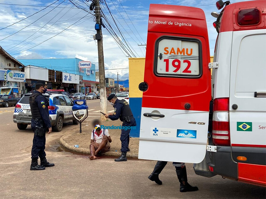 Homem  atingido por tiro no meio da rua em Porto Velho