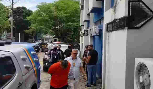 Vídeo: Suspeitos de matar policial rodoviário federal se entregam em Recife