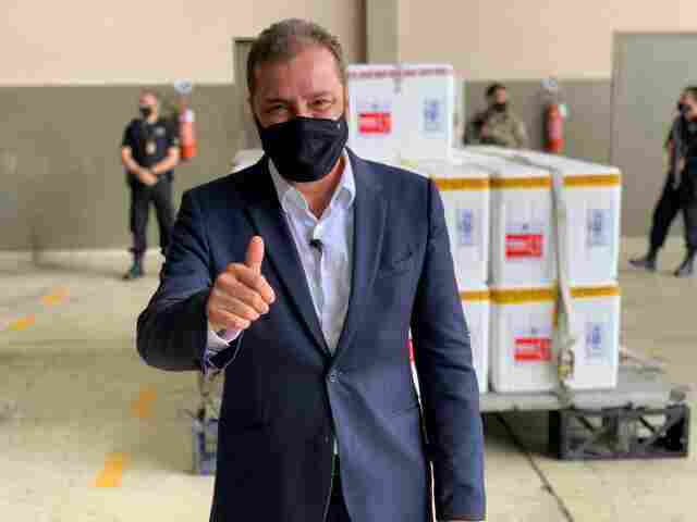 Prefeito Hildon Chaves acompanha a chegada da vacina contra o Coronavírus em Porto Velho