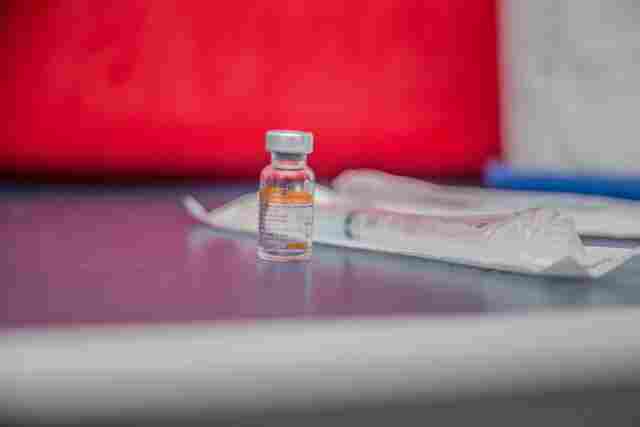 Segunda dose da vacina contra a Covid-19 permanece armazenada nas Regionais de Saúde