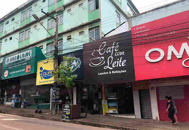 Empresários já anunciam fim do toque de recolher e relaxamento de medidas; Governo nega