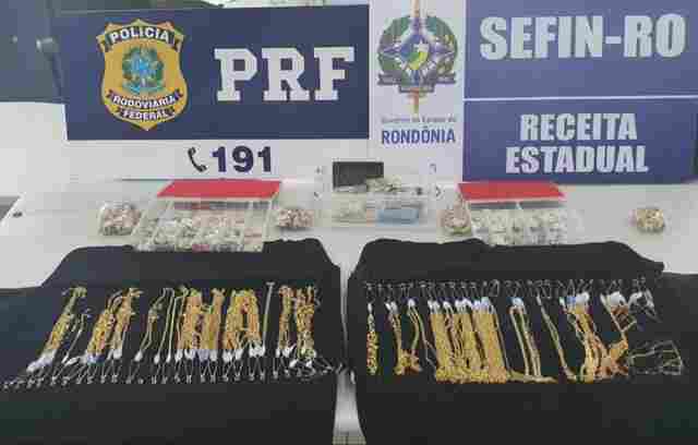Sonegação: ação da PRF e Sefin flagra homem com R$ 700 mil em joias