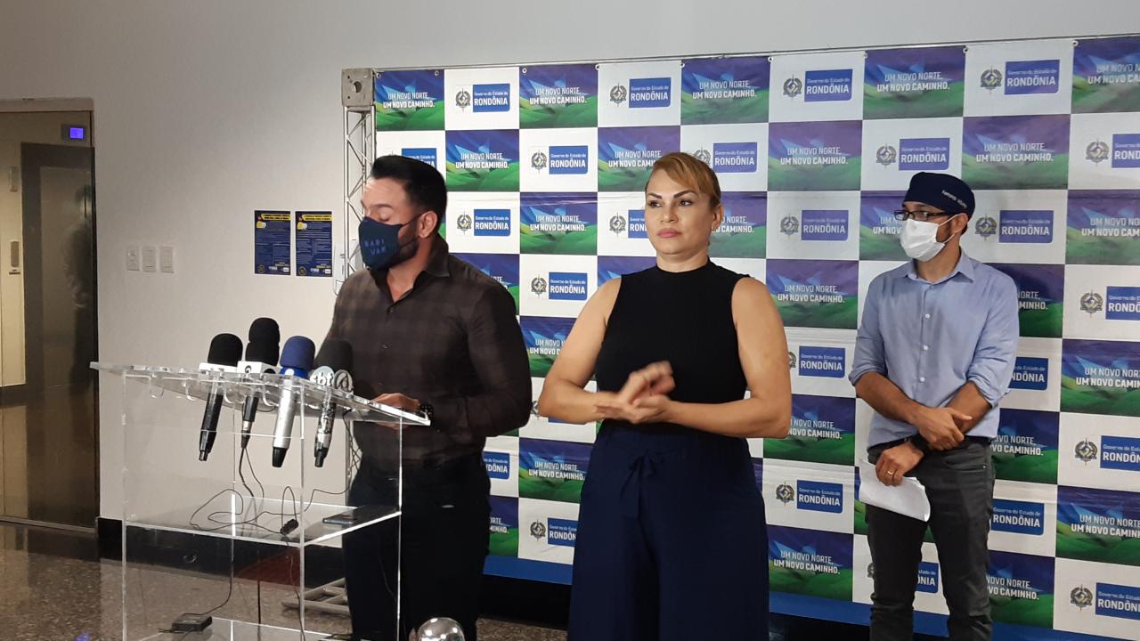 Ao vivo: Governo explica novas medidas restritivas e sobre educação em Rondônia