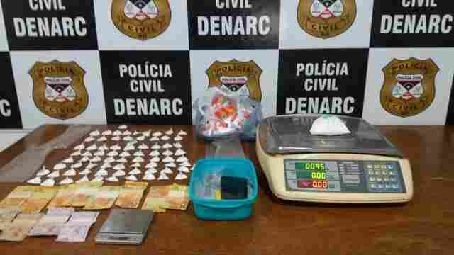 Denarc encontra droga em travesseiro de traficante