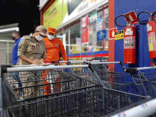 “Operação Restrição” fiscaliza 84 estabelecimentos em Porto Velho