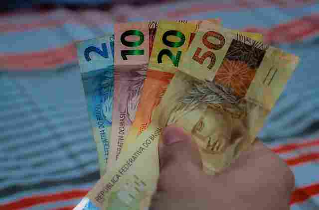 Governo anuncia calendário de pagamento do Programa Amparo