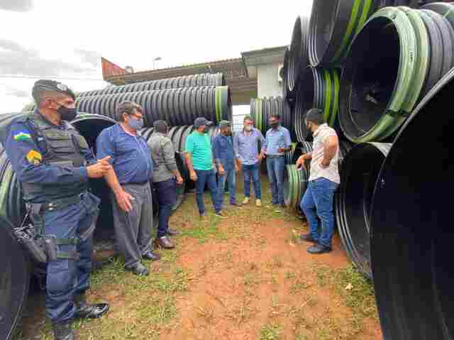 Deputado Laerte Gomes acompanha entrega de recursos destinados á infraestrutura rural de Teixeirópolis