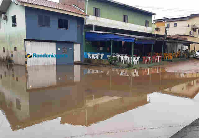 Vídeo: Cheia já atinge ruas do Cai N’ Água, em Porto Velho
