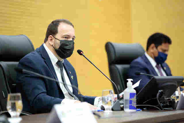 Presidente da Assembleia defende compra de vacinas e multa para quem descumprir protocolos de saúde
