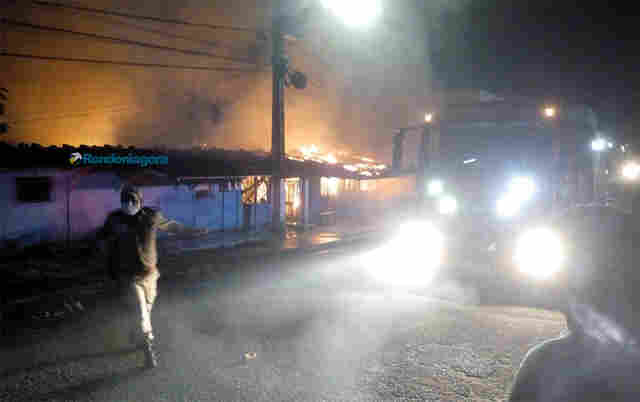 Vídeo: Incêndio destrói casa na Vila Tupi, em Porto Velho