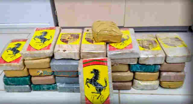 Ação conjunta das policias Civil e Militar prende dupla com 30 quilos de cocaína em São Francisco do Guaporé