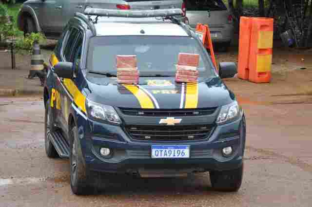 Homem agride PRF e acaba morto após ser flagrado com mais de 11 quilos de droga