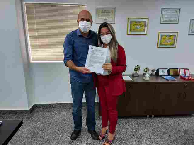 Ismael Crispin confirma recurso para reforma da escola rural de Itapuã do Oeste