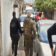 Vídeo: PF cumpre 11 mandados de prisão em operação contra organização criminosa sediada em Ariquemes