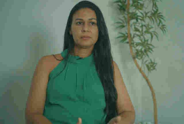 Histórias de mães: Abnaíde perdeu a mãe para o Coronavírus, mas se inspira nela para educar os filhos