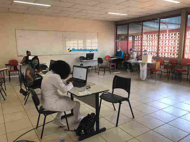 Prefeitura chama idosos que tomaram a AstraZeneca de 2 a 5 de fevereiro para a 2ª dose