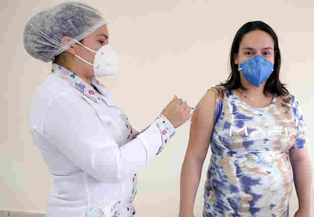 Porto Velho suspende vacinação de grávidas sem comorbidades com vacinas contra Covid-19