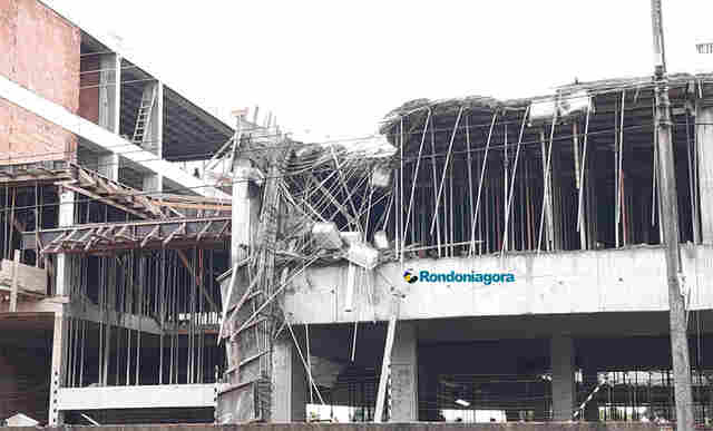 Vídeo: estrutura da obra da Faculdade Católica desaba e deixa feridos
