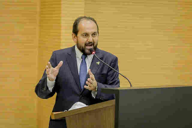 Deputado Laerte Gomes critica atraso de repasses financeiros às escolas agrícolas