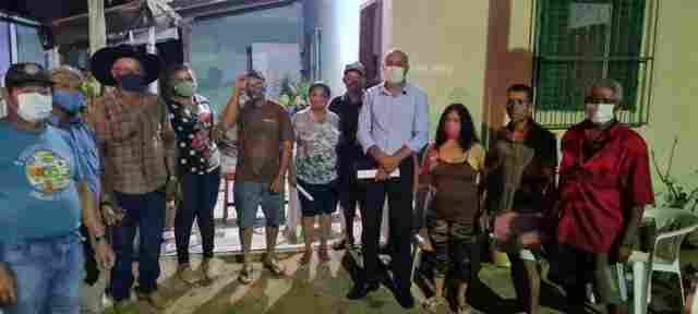 Ismael Crispin visita comunidade da ilha do baixo Candeias e verifica demandas