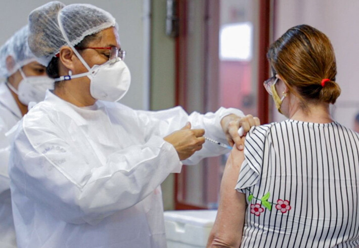 Porto Velho usa vacina de dose única em professores, pessoas com comorbidade e deficientes