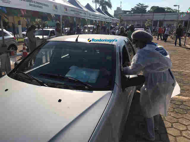 Prefeitura de Porto Velho realiza mais um drive-thru e aplica vacina de dose única