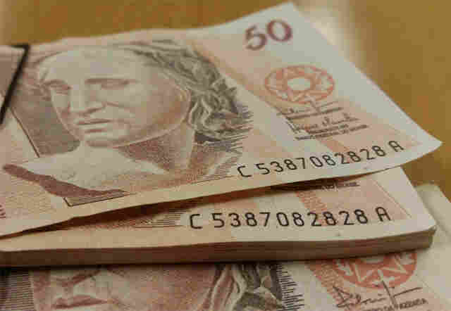 Nova Lei federal protege consumidores do superendividamento; veja regras