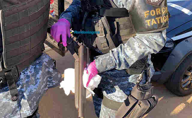 Homem que disparou em quarto de hotel era monitorado e foi preso com espingarda, munições e drogas