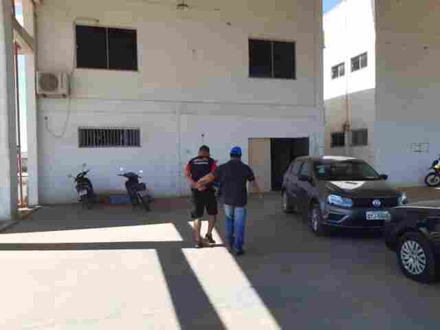 Acusado de estupro no Piauí é preso no local de trabalho em Porto Velho