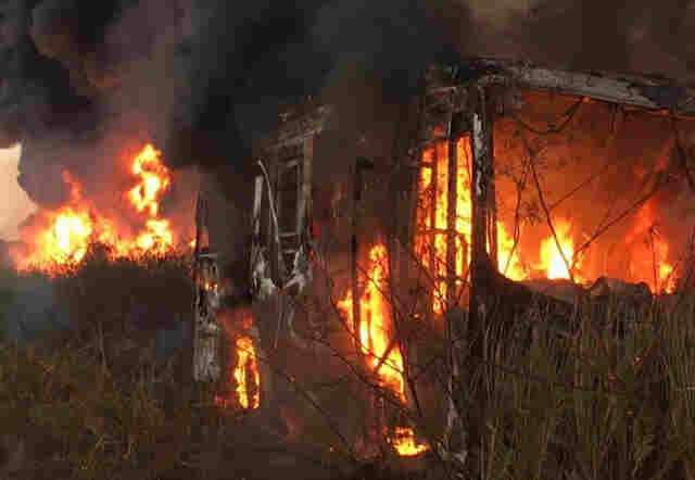 Sobe para quatro o número de mortos em colisão de caminhão-tanque e ônibus na BR-364